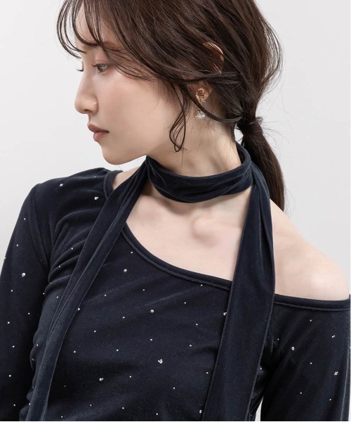 RANDA(ランダ)の「アシメネックベロアストーンカットソー(Tシャツ/カットソー・レディース・ワイン/アイボリー/ネイビー・FREE)」の7枚目の写真