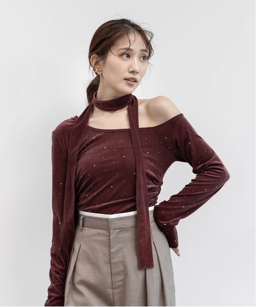 RANDA(ランダ)の「アシメネックベロアストーンカットソー(Tシャツ/カットソー・レディース・ワイン/アイボリー/ネイビー・FREE)」の13枚目の写真