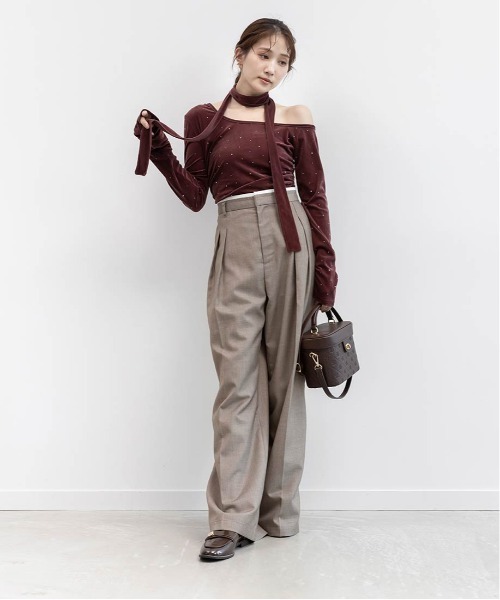 RANDA(ランダ)の「アシメネックベロアストーンカットソー(Tシャツ/カットソー・レディース・ワイン/アイボリー/ネイビー・FREE)」の16枚目の写真