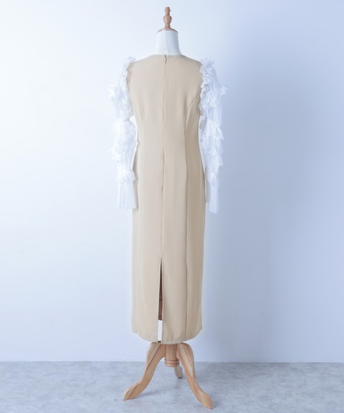 FLANEEK.(フラニーク)の「フリルスリーブデザインネックワンピース(ワンピース・レディース・ベージュ/ブラック×ブラック/ブラック×ホワイト・S/M)」の6枚目の写真