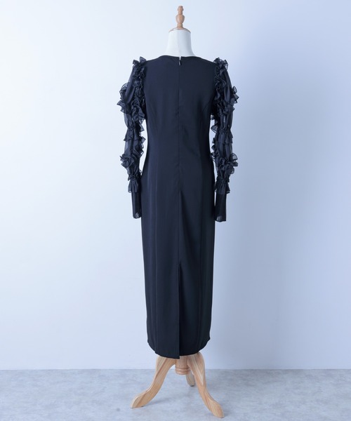 FLANEEK.(フラニーク)の「フリルスリーブデザインネックワンピース(ワンピース・レディース・ベージュ/ブラック×ブラック/ブラック×ホワイト・S/M)」の8枚目の写真