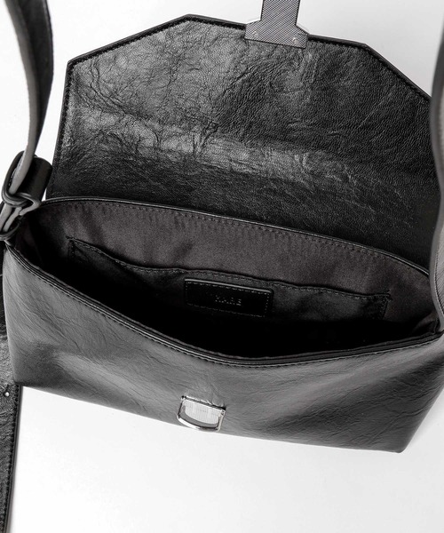 HARE(ハレ)の「AXISフラップBAG(HARE)(ショルダーバッグ・メンズ・ブラック・FREE)」の12枚目の写真