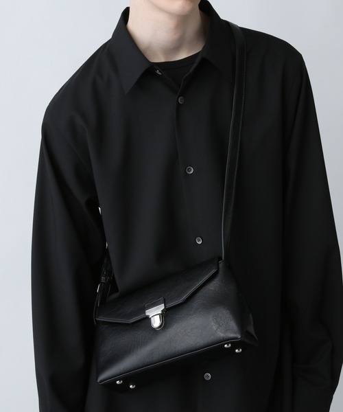 HARE(ハレ)の「AXISフラップBAG(HARE)(ショルダーバッグ・メンズ・ブラック・FREE)」の16枚目の写真