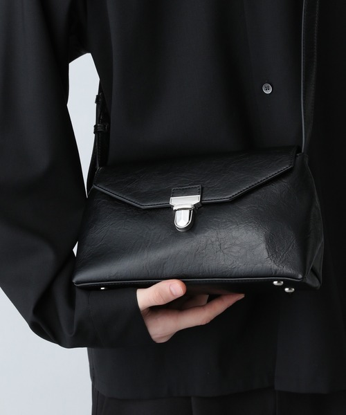 HARE(ハレ)の「AXISフラップBAG(HARE)(ショルダーバッグ・メンズ・ブラック・FREE)」の18枚目の写真