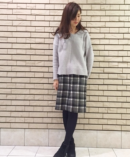 Chico(チコ)の「【who's who Chico】 太Vネックニットプルオーバー(ニット/セーター・レディース・アイボリー/グレー/ベージュ/モスグリーン・FREE)」の16枚目の写真