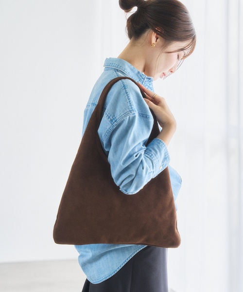 MILOS（ミロス）の「MILOS/ミロス SUEDE TRIANGLE BAG（ショルダーバッグ・レディース・ブラウン・FREE）」の4枚目の写真