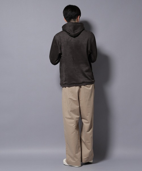 NANO universe（ナノユニバース）の「フェイクスエードフーディー 長袖（パーカー・メンズ・チャコール/ブラック/アイボリー/グレー系その他4・S/M/L/XL）」の18枚目の写真