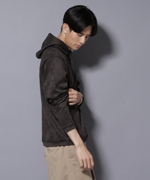 NANO universe（ナノユニバース）の「フェイクスエードフーディー 長袖（パーカー・メンズ・チャコール/ブラック/アイボリー/グレー系その他4・S/M/L/XL）」の13枚目の写真