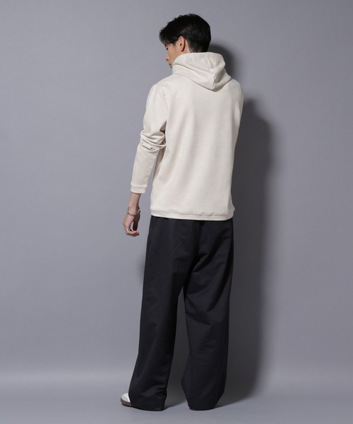 NANO universe（ナノユニバース）の「フェイクスエードフーディー 長袖（パーカー・メンズ・チャコール/ブラック/アイボリー/グレー系その他4・S/M/L/XL）」の11枚目の写真