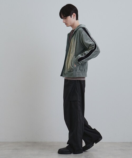 tk.TAKEO KIKUCHI（ティーケータケオキクチ）の「ヴィンテージライクベロアジップパーカー（パーカー・メンズ・ブラック/ライトグレー・02/03）」の7枚目の写真