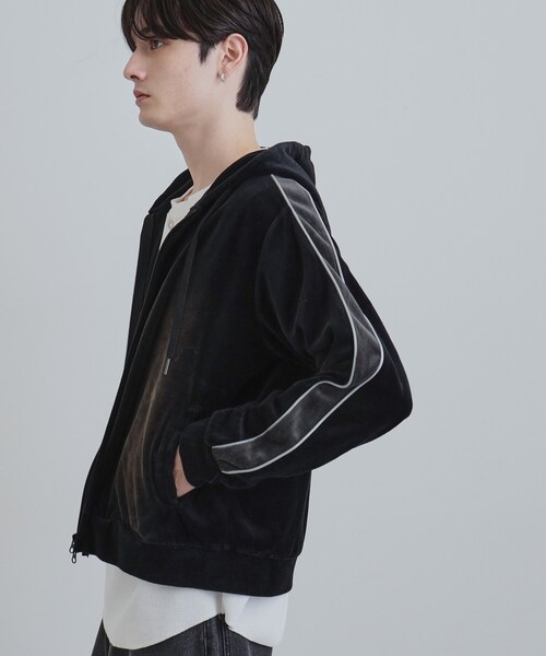 tk.TAKEO KIKUCHI（ティーケータケオキクチ）の「ヴィンテージライクベロアジップパーカー（パーカー・メンズ・ブラック/ライトグレー・02/03）」の13枚目の写真