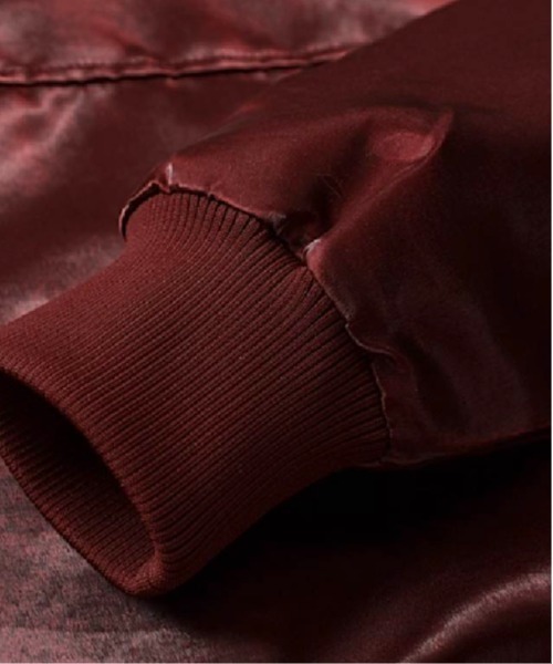 U:UME(ユーム)の「One Tone Glossy Baseball Jacket(スタジャン・メンズ・ブラック/グレー/レッド・SMALL/MEDIUM/LARGE/X-LARGE)」の7枚目の写真
