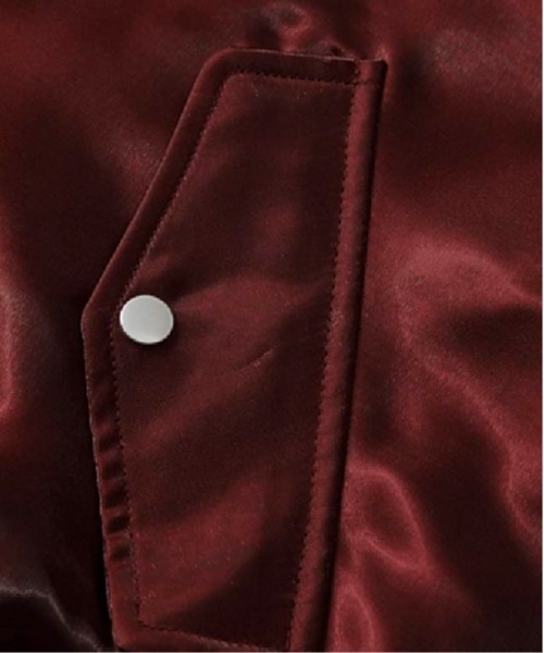 U:UME(ユーム)の「One Tone Glossy Baseball Jacket(スタジャン・メンズ・ブラック/グレー/レッド・SMALL/MEDIUM/LARGE/X-LARGE)」の8枚目の写真