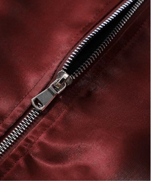 U:UME(ユーム)の「One Tone Glossy Baseball Jacket(スタジャン・メンズ・ブラック/グレー/レッド・SMALL/MEDIUM/LARGE/X-LARGE)」の5枚目の写真