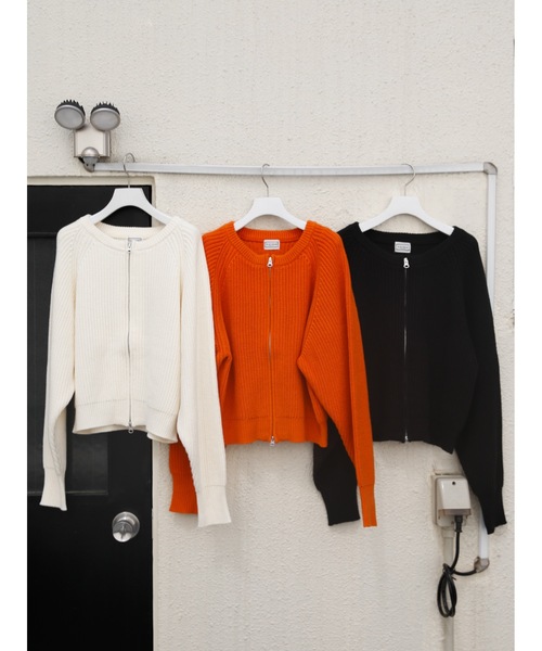 Katrin TOKYO(カトリーントーキョー)の「zip knit cardigan(カーディガン/ボレロ・レディース・アイボリー/ブラック/オレンジ・FREE/XS)」の4枚目の写真