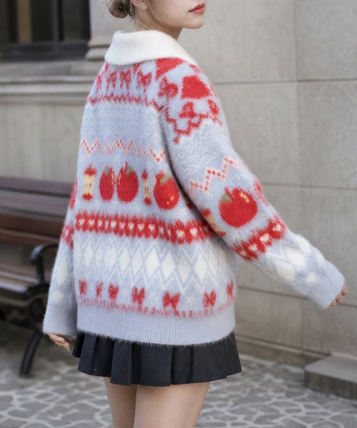 HOOK(フック)の「HOOK for girls りんご柄 ふわふわ ポロ襟ニット (AW)(ニット/セーター・レディース・ピンク/ライトブルー・MEDIUM/SMALL)」の5枚目の写真