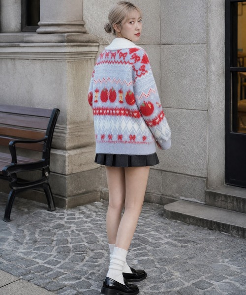 HOOK(フック)の「HOOK for girls りんご柄 ふわふわ ポロ襟ニット (AW)(ニット/セーター・レディース・ピンク/ライトブルー・MEDIUM/SMALL)」の7枚目の写真
