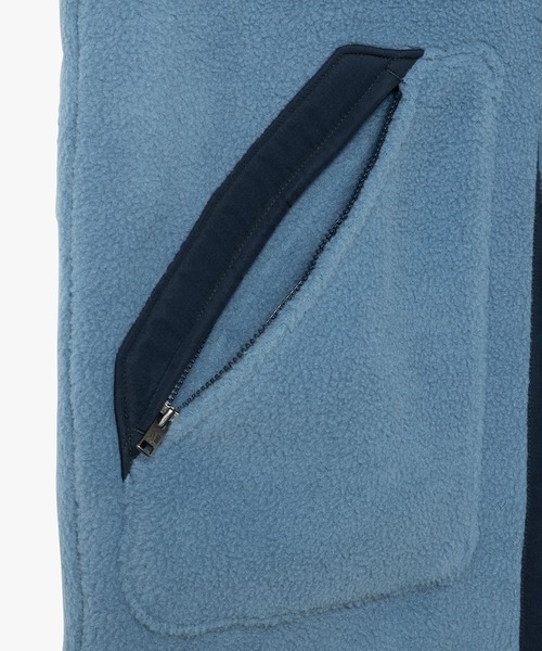 AIGLE（エーグル）の「リバーシブルフリースベスト T-Kit 2WAY（ベスト・メンズ・ブルー/ベージュ/ダークネイビー・S/L/XL/M）」の18枚目の写真