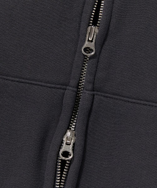 KEYMISERY(キーミザリー)の「A'GEM/9 × .kom 『KEYMISERY/キーミザリー』 STAR KEY'S VINTAGE ZIP-UP HOODIE/ヴィンテージ デザイン短丈ジップアップパーカー(パーカー・メンズ・チャコールグレー・S)」の17枚目の写真