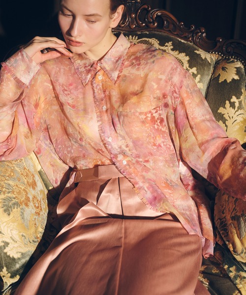 IRENENNE(アイレネ)の「シアーシャツw/フローラル&ミネラルプリント / Sheer Shirt w/Floral & Mineral Print(シャツ/ブラウス・レディース・ライトピンク/ブラウン・36/38)」の3枚目の写真