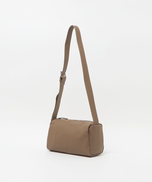 A DAY IN THE LIFE UNITED ARROWS(アデイインザライフユナイテッドアローズ)の「レザーライク スクエアショルダーバッグ <A DAY IN THE LIFE>(トートバッグ・レディース・ベージュ/その他1/ブラック・FREE)」の18枚目の写真