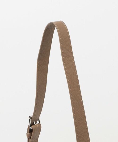 A DAY IN THE LIFE UNITED ARROWS(アデイインザライフユナイテッドアローズ)の「レザーライク スクエアショルダーバッグ <A DAY IN THE LIFE>(トートバッグ・レディース・ベージュ/その他1/ブラック・FREE)」の19枚目の写真