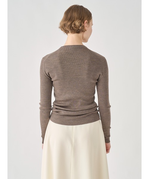JOHN SMEDLEY(ジョンスメドレー)の「クルーネック リブ長袖プルオーバー(ニット/セーター・レディース・グレー系その他/ブラック/レッド系その他/ホワイト/ダークネイビー・S/XS)」の9枚目の写真