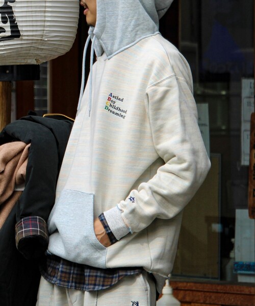 GLOSTER（グロスター）の「【BOY BACK FANCYシリーズ】スウェットフーディ（パーカー・メンズ・ブラック/ライトグレー/キナリ・S/M/L）」の6枚目の写真