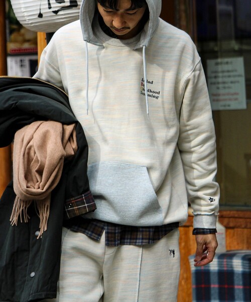 GLOSTER（グロスター）の「【BOY BACK FANCYシリーズ】スウェットフーディ（パーカー・メンズ・ブラック/ライトグレー/キナリ・S/M/L）」の7枚目の写真