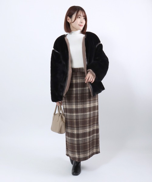 Salong hameu(サロン ハミュー)の「ウェーブキルト×フェイクファー リバーシブルノーカラージャケットブルゾン レディース(ノーカラージャケット・レディース・グレイッシュベージュ/ベージュ/モカ・M/L)」の12枚目の写真