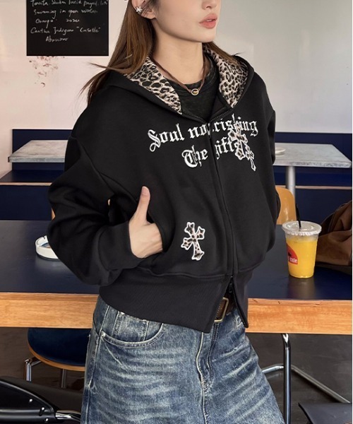 gossip！ロサンゼルス（ゴシップロサンゼルス）の「Y2K 【秋冬新作】レオパード  刺繍フードゆったり パーカー（パーカー・レディース・グレー・M）」の10枚目の写真