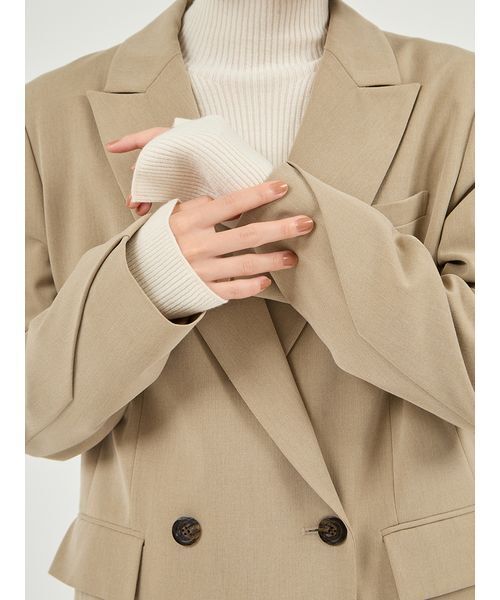 emmi（エミ）の「【セットアップ対応】ダブルブレストテーラードジャケット（テーラードジャケット・レディース・オリーブ/グレー・0/1）」の7枚目の写真