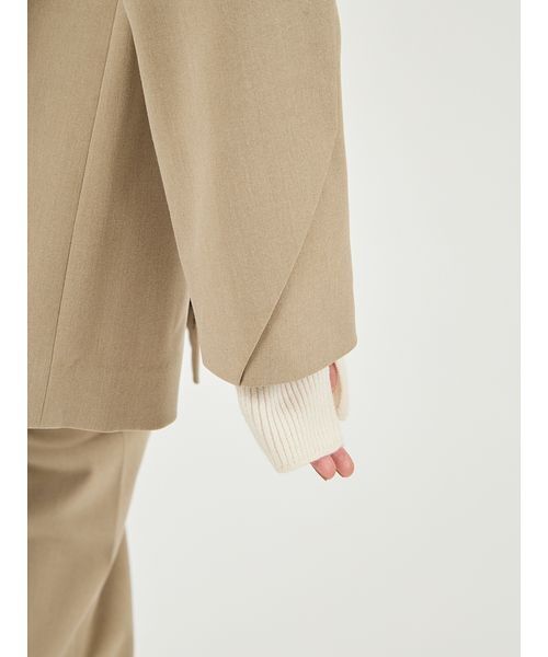 emmi（エミ）の「【セットアップ対応】ダブルブレストテーラードジャケット（テーラードジャケット・レディース・オリーブ/グレー・0/1）」の8枚目の写真