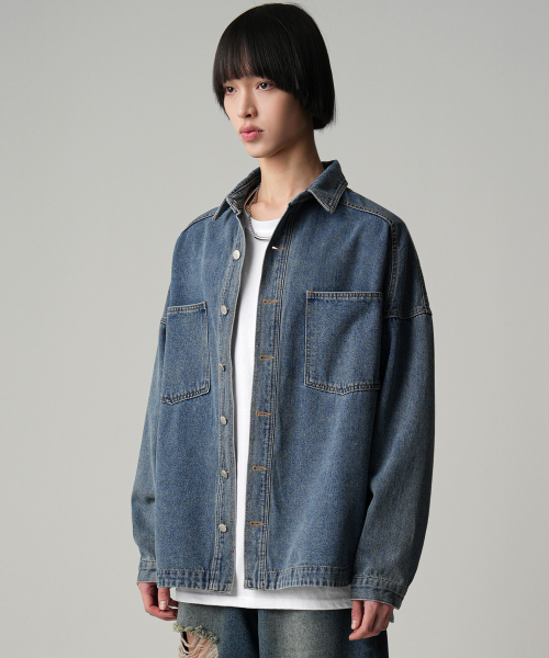 AVANDRESS(アバンドレス )の「Buko Pocket Denim Shirt BLACK(シャツ/ブラウス・レディース・ブラック・LARGE/MEDIUM/SMALL)」の6枚目の写真