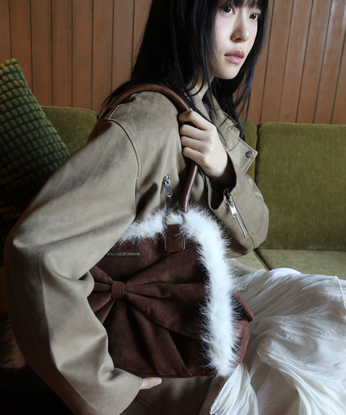 Ribbon Fur Suede Shoulder Bag (Brown)（ショルダーバッグ
