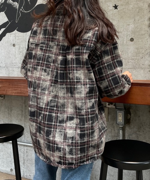 ROGER AND RAW（ロジャーアンドロウ）の「ムラ染め風チェックシャツジャケット（シャツ/ブラウス・レディース・ネイビー/ブラウン・FREE）」の14枚目の写真