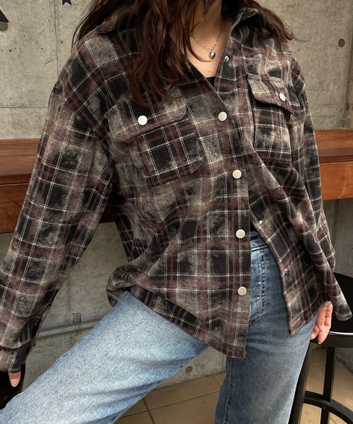 ROGER AND RAW（ロジャーアンドロウ）の「ムラ染め風チェックシャツジャケット（シャツ/ブラウス・レディース・ネイビー/ブラウン・FREE）」の12枚目の写真