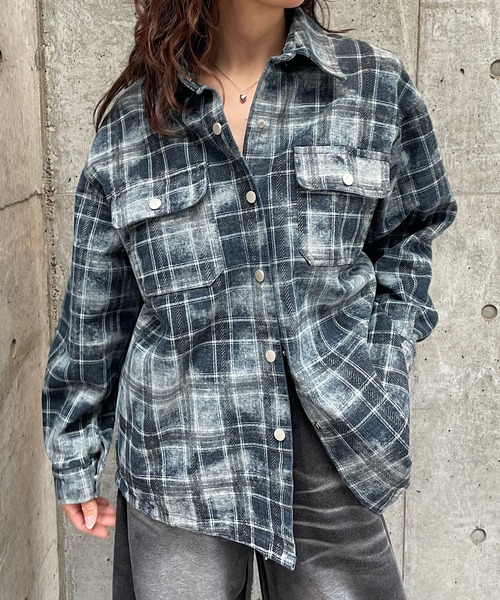 ROGER AND RAW（ロジャーアンドロウ）の「ムラ染め風チェックシャツジャケット（シャツ/ブラウス・レディース・ネイビー/ブラウン・FREE）」の9枚目の写真