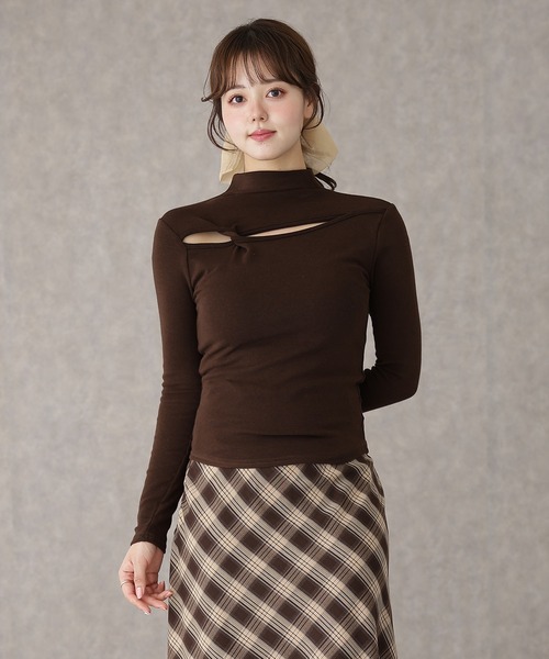 Lace Ladies(レースレディース)の「オフネック ツイスト オープンカット 長袖 裏起毛 トップス(Tシャツ/カットソー・レディース・ブラック/アイボリー/グレー/ブラウン・FREE)」の8枚目の写真