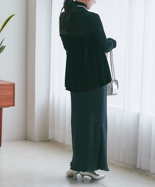 La boutique BonBon（ラブティックボンボン）の「【クラスアップコーデのポイントに】ベロアキャミブラウス（キャミソール・レディース・ブラウン/チャコールグレー/ブラック・FREE）」の16枚目の写真