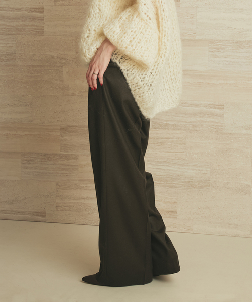 plage(プラージュ)の「Elegant Saxony パンツ(スラックス・レディース・カーキ/チャコールグレー・34/36/38)」の13枚目の写真