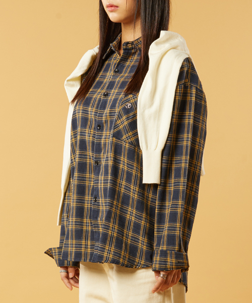 KOLEAT（コレット）の「[起毛] オーバーサイズ アンナ 秋冬 チェックシャツ [ネイビー] KCL.（シャツ/ブラウス・レディース・その他・X-LARGE/MEDIUM/LARGE）」の4枚目の写真
