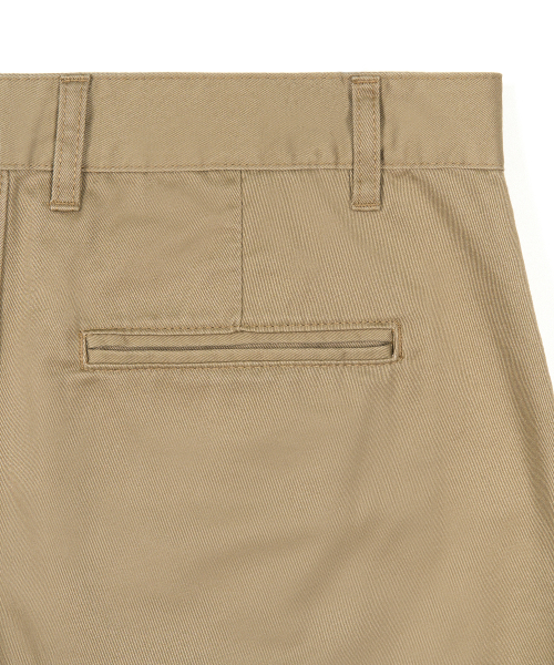 EXCONTAINER(エックスコンテナ)の「クラシックツーピンタックコットンチノパンツ(ベージュ)(その他パンツ・メンズ・その他・MEDIUM/LARGE/X-LARGE/SMALL)」の15枚目の写真