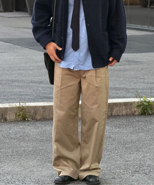 EXCONTAINER(エックスコンテナ)の「クラシックツーピンタックコットンチノパンツ(ベージュ)(その他パンツ・メンズ・その他・MEDIUM/LARGE/X-LARGE/SMALL)」の9枚目の写真