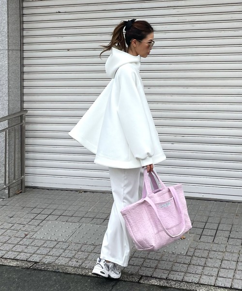 CHERI since1985(シェリ)の「ボンディングテントシルエットハーフジップフーディー(パーカー・レディース・ブラック/ホワイト・FREE)」の18枚目の写真