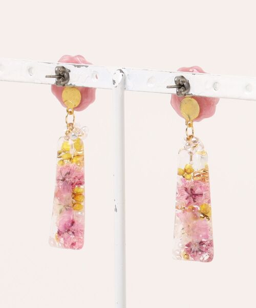 tone(トーン)の「【Sweetlupine】【Sweetlupine】【ピンク】淡い花形 クリアステック フラワー お花いっぱい レジン ♡チタンピアス(MA)(ピアス(両耳用)・レディース・ピンク・FREE)」の8枚目の写真