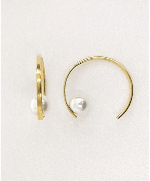 itam(アイタム)の「【itam】アイタム/ ステンレス キャッチレス パール フープ ピアス(ピアス(両耳用)・レディース・ゴールド/シルバー・FREE)」の2枚目の写真
