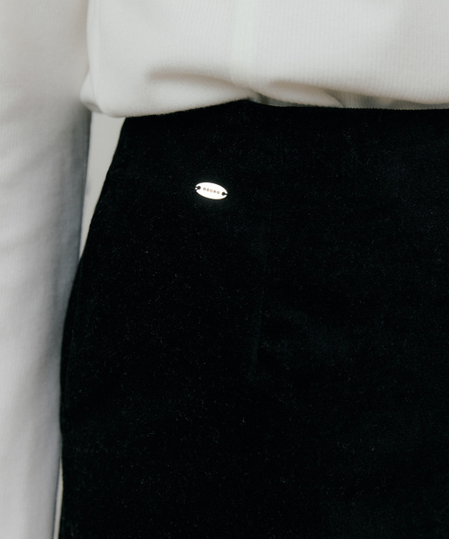 REORG(リオルグ)の「RIE COTTON VELVET SHORTS BLACK(その他パンツ・レディース・その他・SMALL/MEDIUM/LARGE)」の4枚目の写真