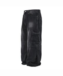 HIDDEN BEHIND（ヒドゥンビハインド）の「SIDE CUT DENIM CARGO PANTS (WASHED BLACK)（デニムパンツ）」