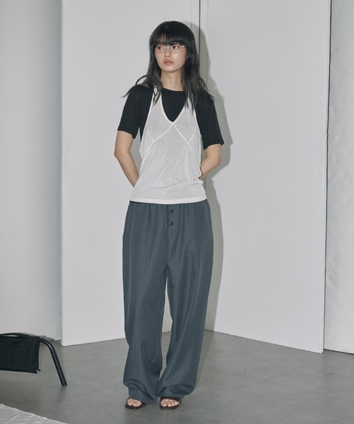 Unblend(アンブレンド)の「【Unblend】パウダーツイル ローライズ イージースラックス(スラックス・レディース・ダークブラウン/アイボリー/ライトグレー/ブラック/グレー系・M/L/S)」の10枚目の写真